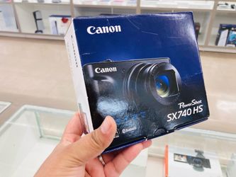Canon power shot SX740 HS