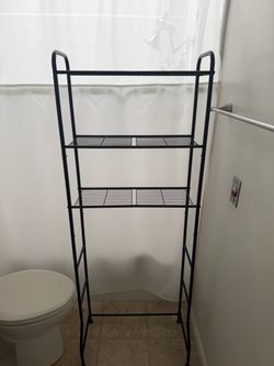 Bathroom shelf