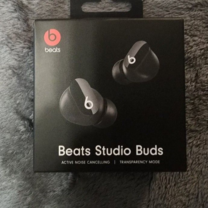 Beats Studio Buds