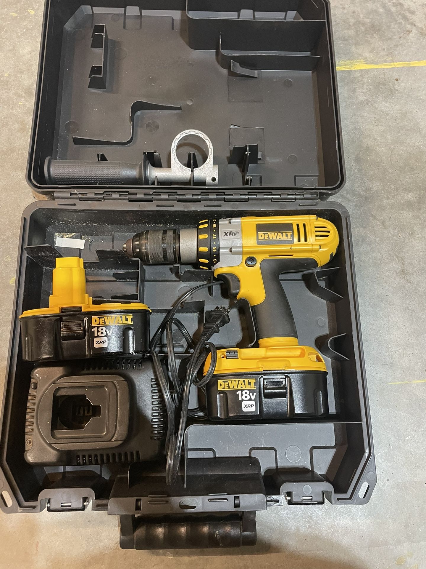 DeWalt 18V Hammer Drill
