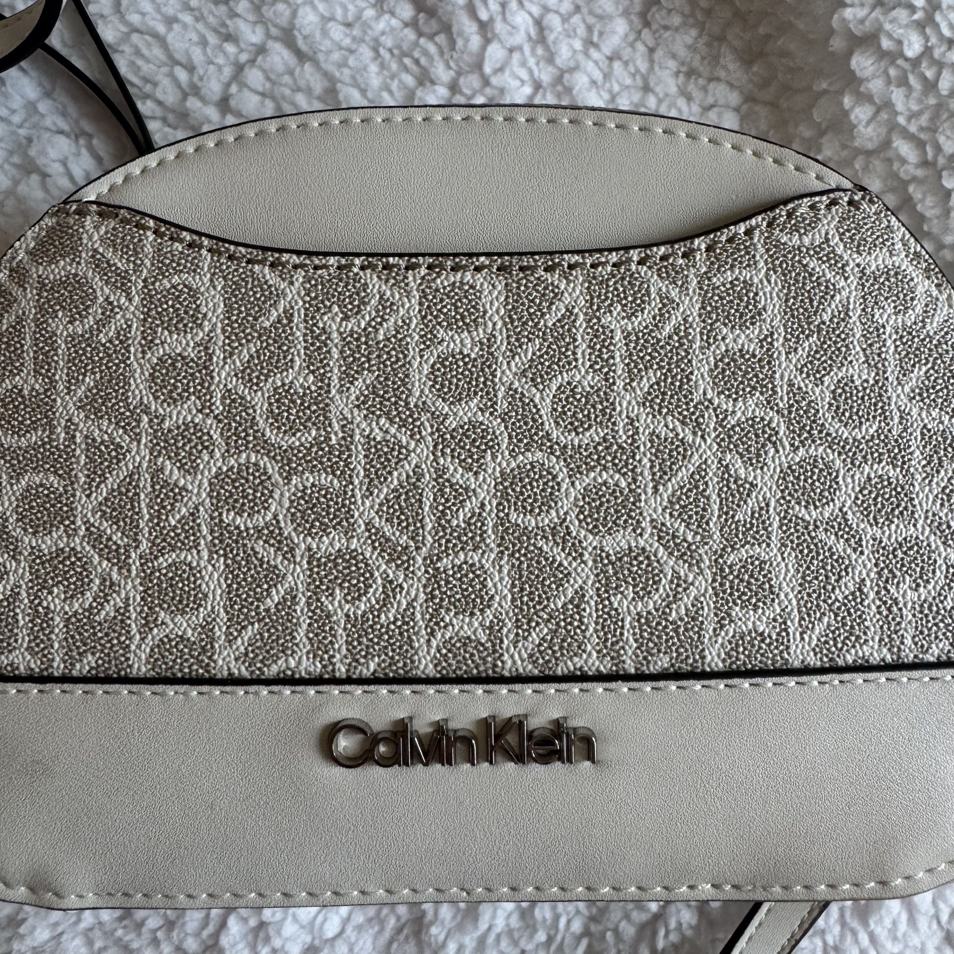 Calvin Klein Crossbody Bag Brande New