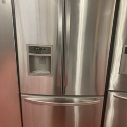 Kenmore Bottom Freezer Fridge/ Kenmore Nevera