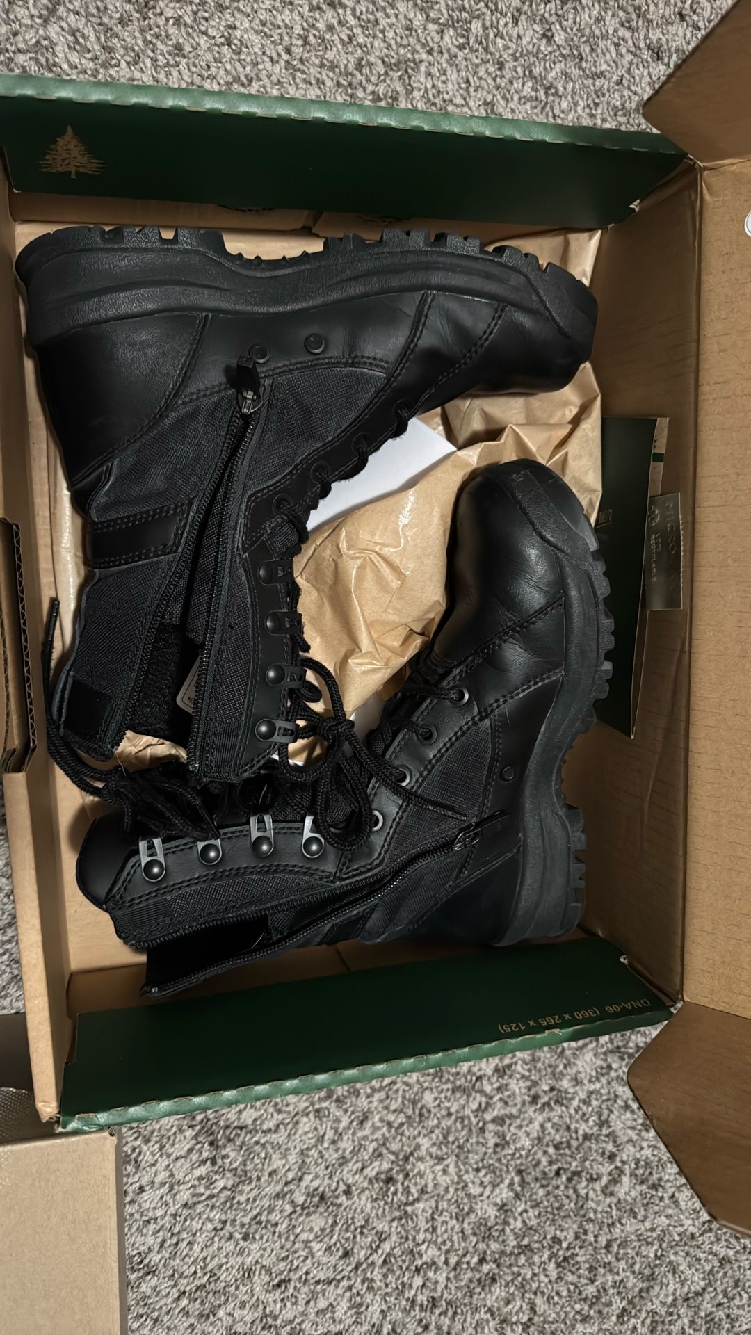 Danner Womens Prowess Side Zip 8" Black Hot
