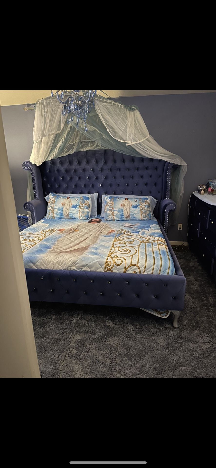 Beautiful king size complete bedroom blue velvet set including shimmer area carpet- $2,400 (Fresno)