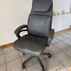 Computer Desk Chair. Gray Color, Wheels Adjustable