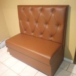 Comercial Upholstery 