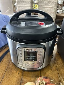 Instant Pot Electric Pressure Cooker