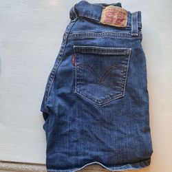 Woman’s Levi’s 501 Shorts Waist 24”