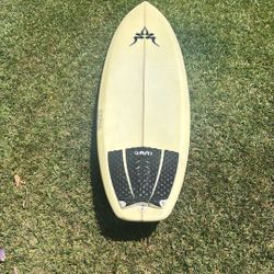 Surfboard-Nirvana 5’5”,   JS Industries 6’0”