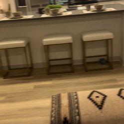 Everything must go moving out of the country sale