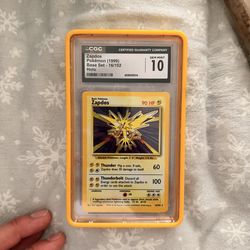 Pokemon CGC Gem Mint 10 Zapdos Holo - Base Set Unlimited 16/102