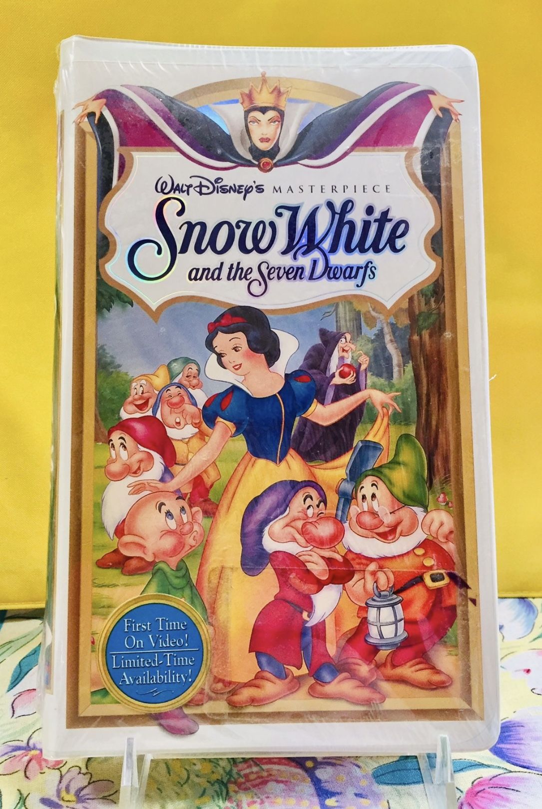 RARE LIMITED WALT DISNEY “SNOW WHITE and the SEVEN DWARFS” VHS SEALED MINT TAPE