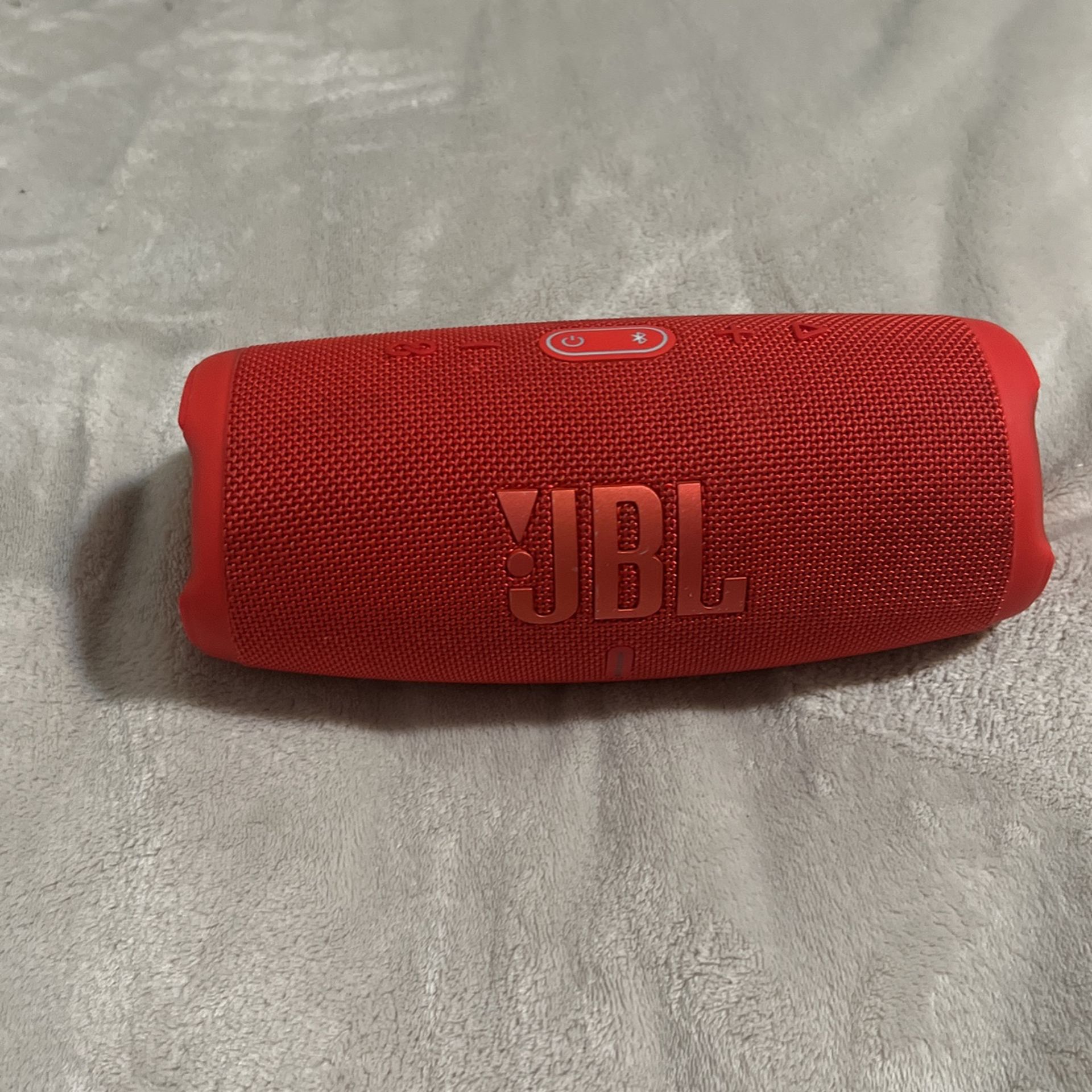 JBL Charge 5