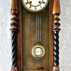Antique German Ornate RA Clock With Key