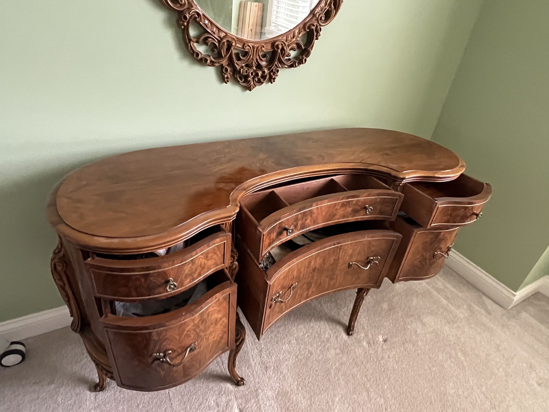 French Provincial King / 2 Twin Beds Night Stand Wall Mirror Kidney Bean Vanity Dresser with Bench