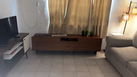 Modern tv stand