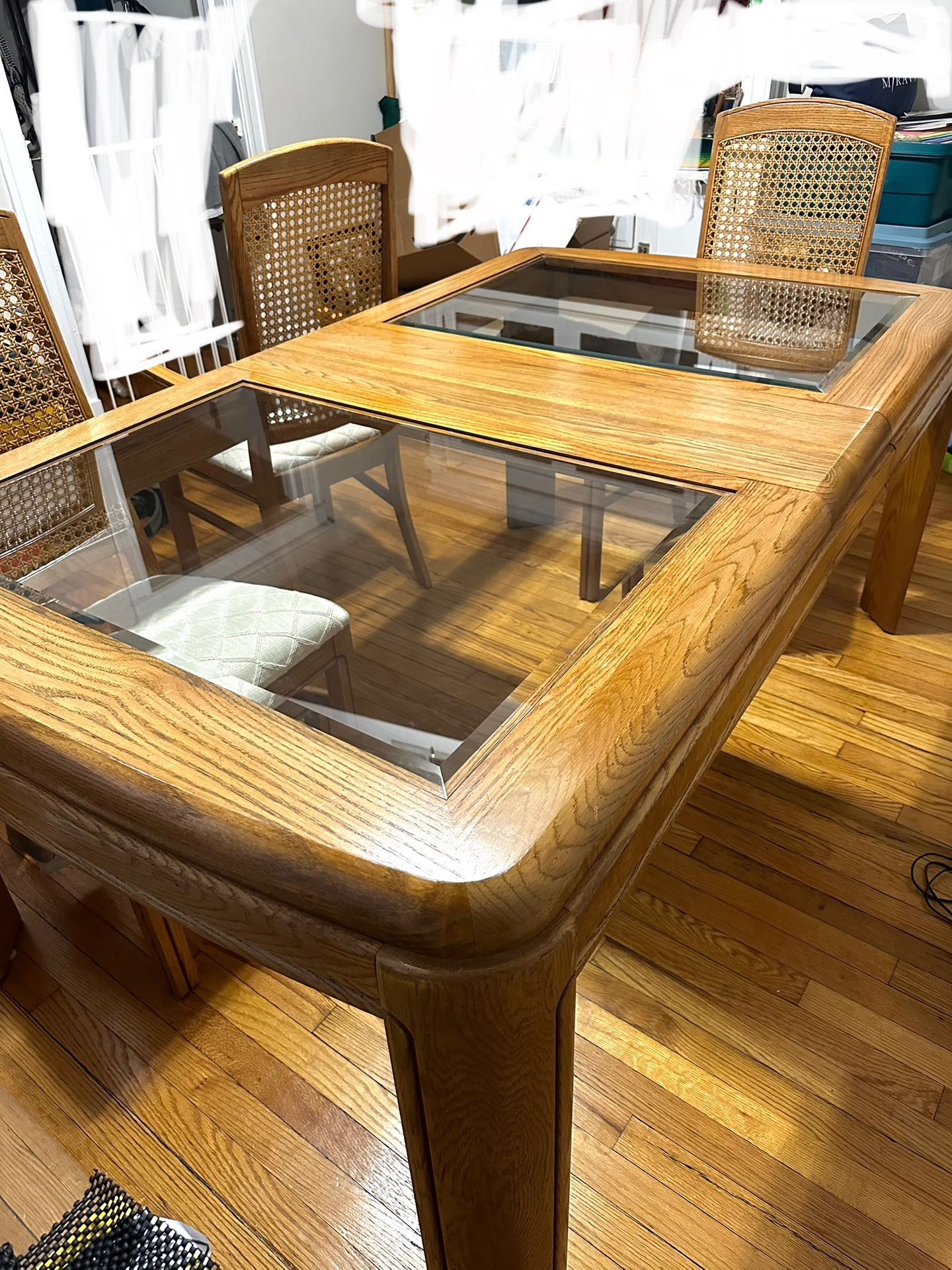 Beautiful Vintage Oak Dining Table And Chairs
