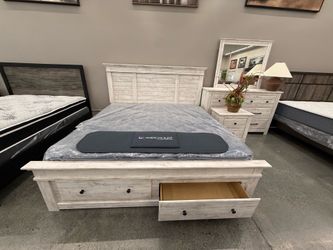 4 PC KING BEDROOM SET