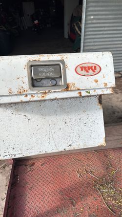 RKI Heavy Duty Toolbox