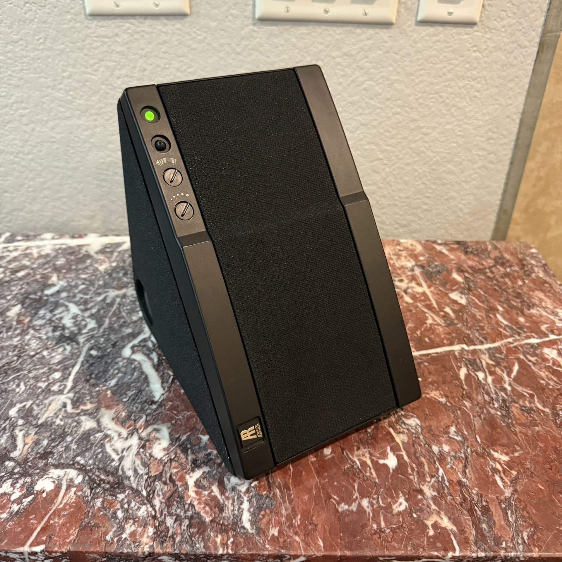 Vintage Acoustic Research Powered Partners 570 speaker