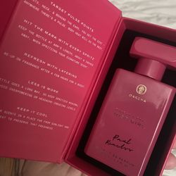 Oak perfume for women