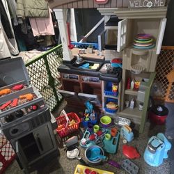 Little Tike Play Kitchen And More