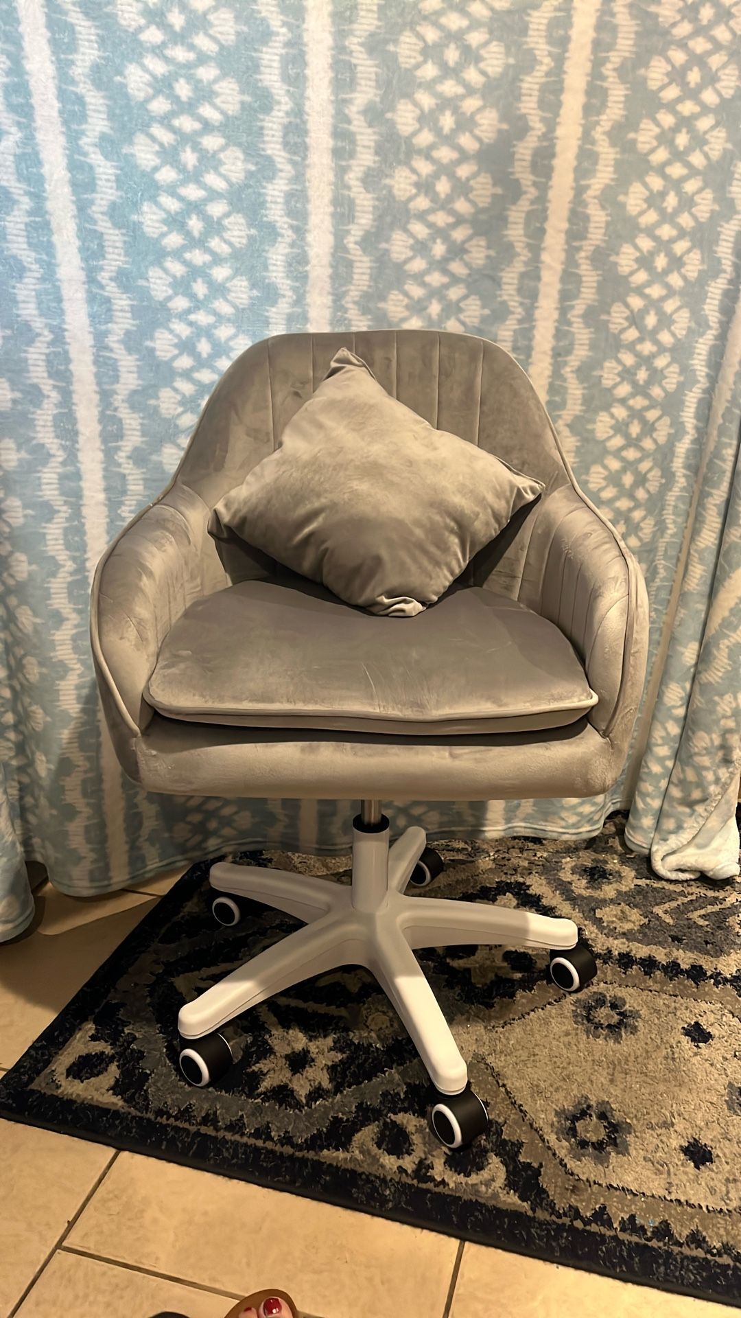 Vanity / Office Chair