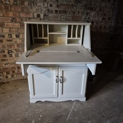 Secretary/desk