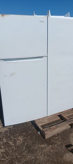 Frigidaire basic refrigerator