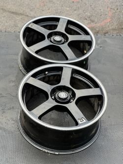 ONLY TWO Motegi wheel 17x7 ET 40