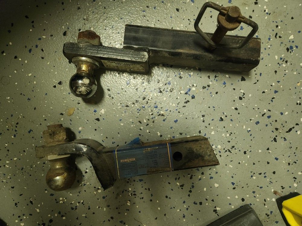 Set Of Two Hitches With Standard Square Receptacle
