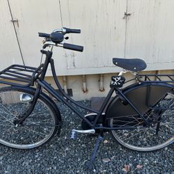 Azor Amsterdam Bicycle