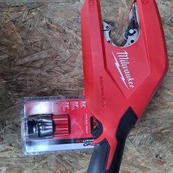 Milwaukee Tubing Cutters 