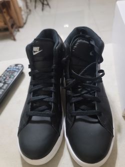 Nike Men's Court Royale 2 Mid-Top