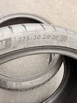 Selling pair Of Michelin ps4 275/30/20