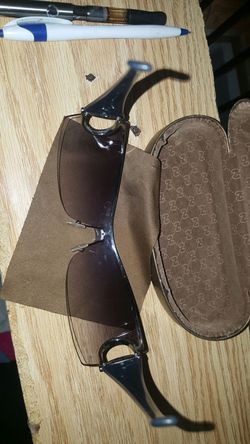 Gucci glasses! sun glasses .....!