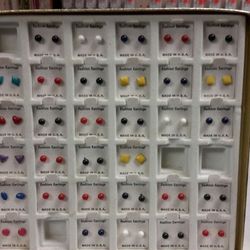 ACRYLIC STUD EAR RINGS
