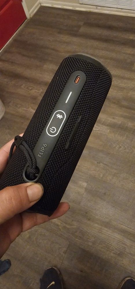 JBL FLIP 6 BLUETOOTH SPEAKER