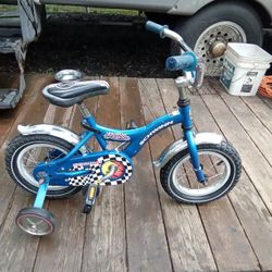 Small Schwinn Hot Rod Boys Bike, Works Great. $10.00.