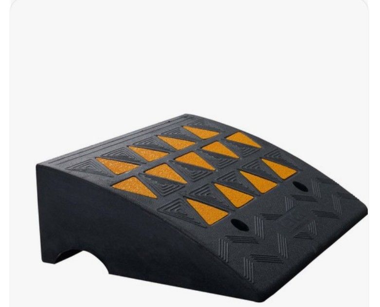 Heavy Duty Rubber Curb Ramp For Mobility Use - HARLINGEN
