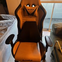 Gaming chair For Sale