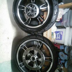 Harley Davidson Wheel Set