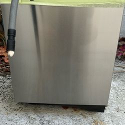 Samsung dishwasher for Parts