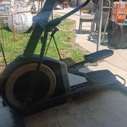 PRO-FORM ELLIPTICAL Exercise Machine