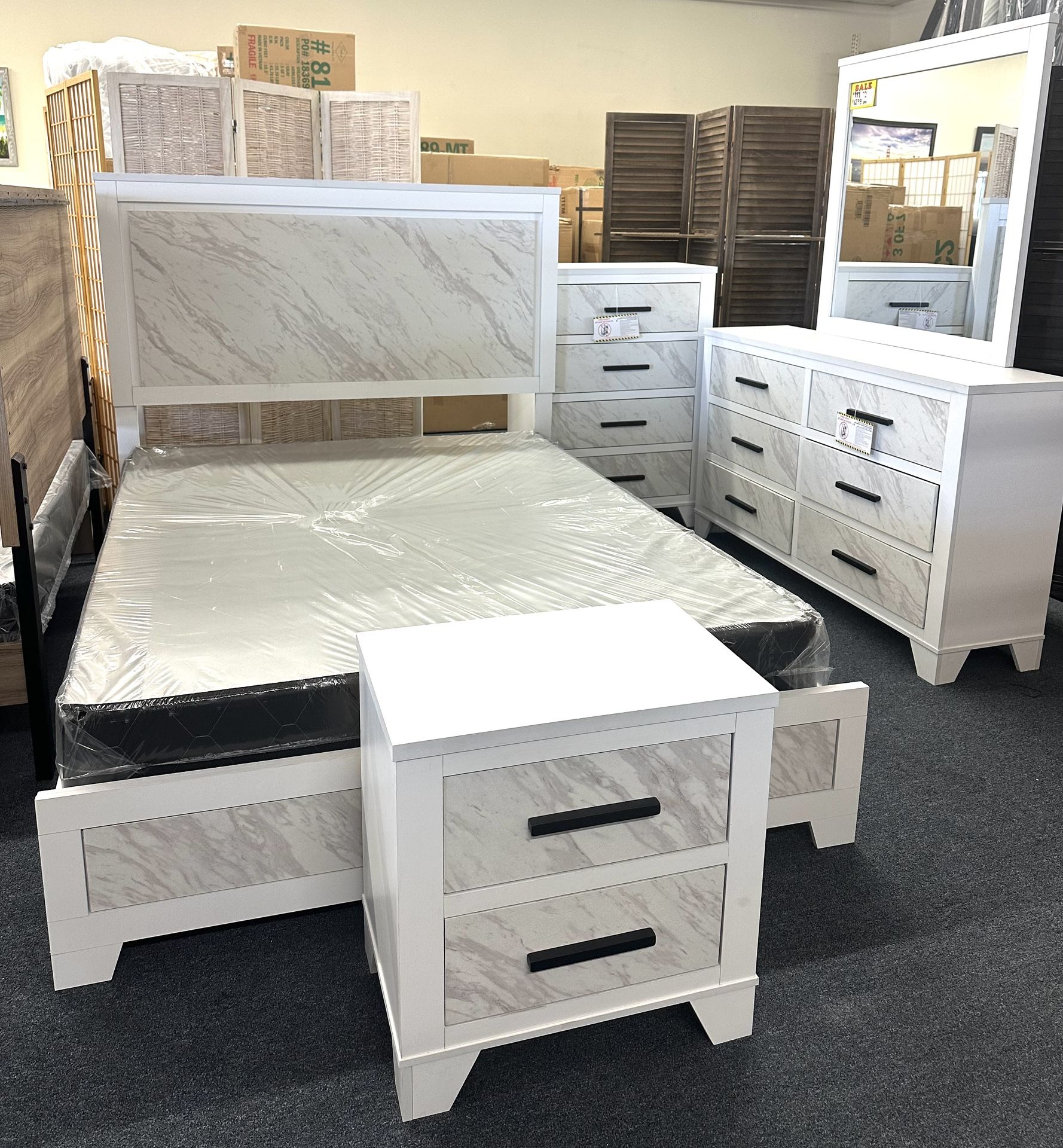 4 Pc Queen Bedroom Set 