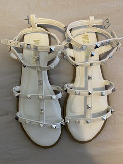 Women’s Sandals 