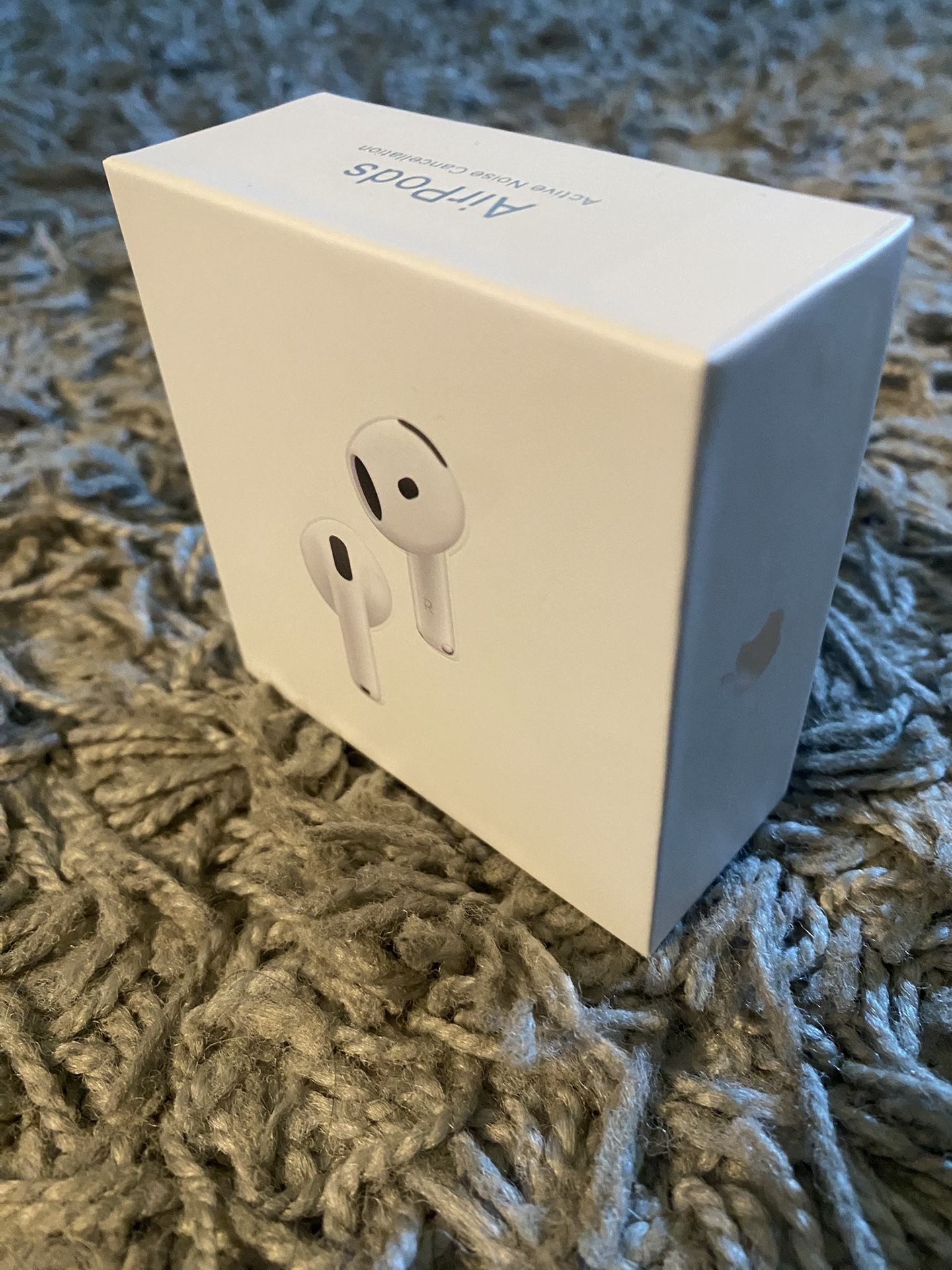 Apple AirPods 4