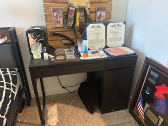 Computer desk