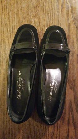 Beautiful Original Salvatore Ferragamo size 7