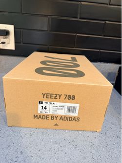 Yeezy 700 V3 size 14 men